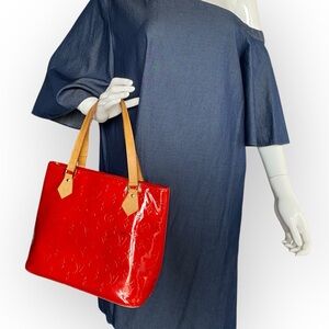Louis Vuitton Red Vernis Houston